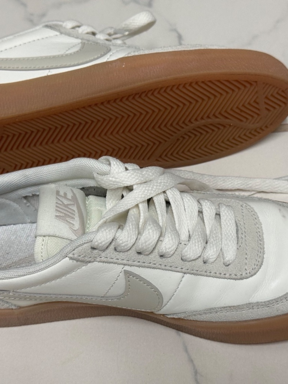 Nike tennis Shoes